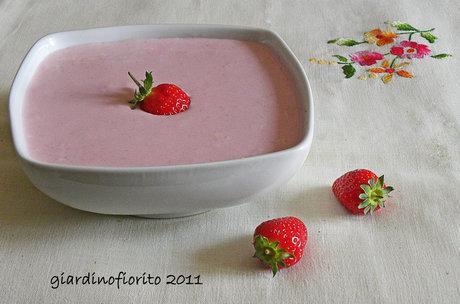 Crema di fragole e biscotti