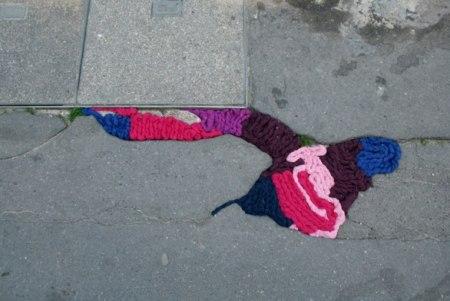 Guerrilla knitting