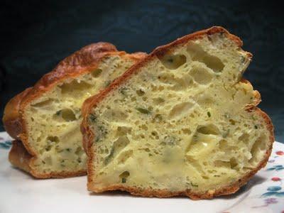 Ciambella di pere e formaggio