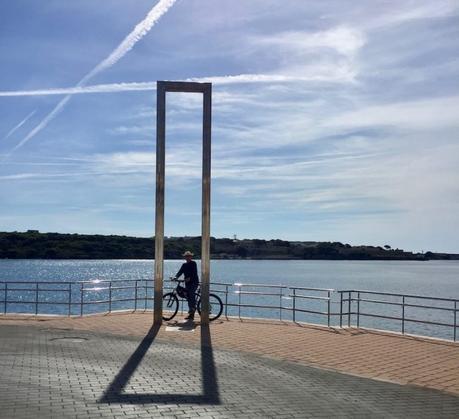 Vacanze mare: 10 cose da fare a Minorca Viaggi e Lifestyle | Vacanze mare: 10 cose da fare a Minorca, Puerta de Eos