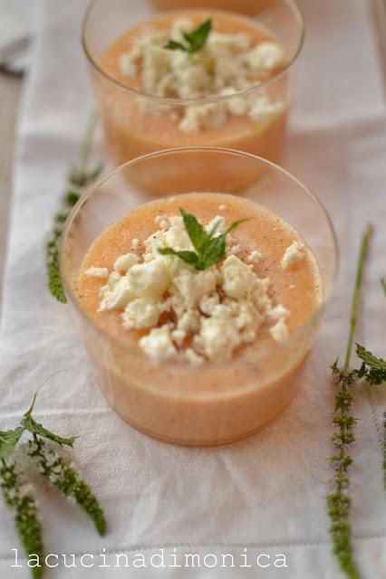 ZUPPETTA DI MELONE,FETA E MENTA ZUPPETTA DI MELONE,FETA E MENTA