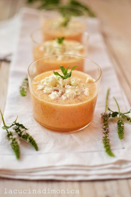 ZUPPETTA DI MELONE,FETA E MENTA ZUPPETTA DI MELONE,FETA E MENTA