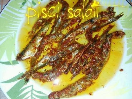 Acciughe sotto sale alla calabrese: la ricetta originale e come mangiarle Acciughe sotto sale