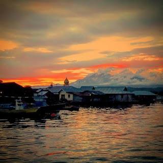 Ecoturismo a Tumbak tra diving, snorkeling, coralli e mangrovie Ecoturismo a Tumbak tra diving, snorkeling, coralli e mangrovie