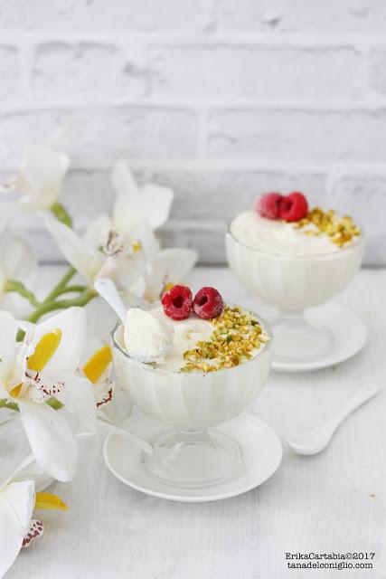 Mousse al cioccolato bianco Mousse al cioccolato bianco