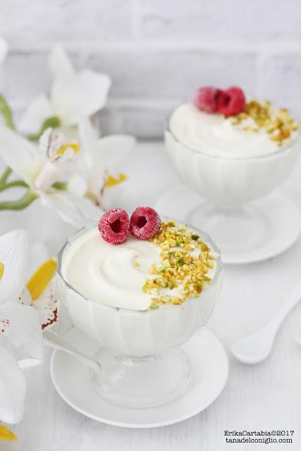 Mousse al cioccolato bianco Mousse al cioccolato bianco