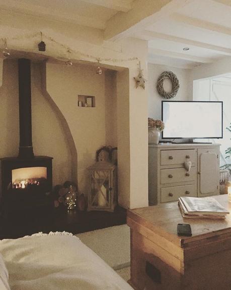 Un bellissimo cottage nella campagna inglese Gotta love the family man ❤️ favourite film ever! ❤️❤️