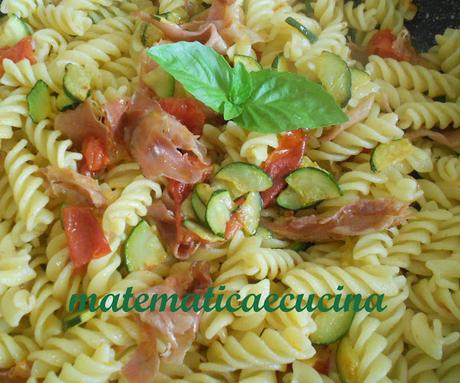 Pasta con Zucchine e Speck Pasta con Zucchine e Speck