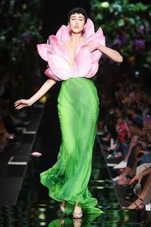 A proposito di #MFW #SS18 Oggi parliamo di : Moschino A proposito di #MFW #SS18 Oggi parliamo di : Moschino