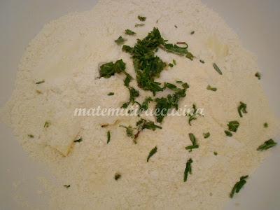 Pasta brisèe aromatizzata al Rosmarino e Salvia Pasta brisèe aromatizzata al Rosmarino e Salvia