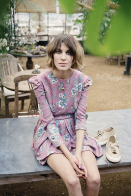 Even SUPERGA can be HOT with Alexa Chung !