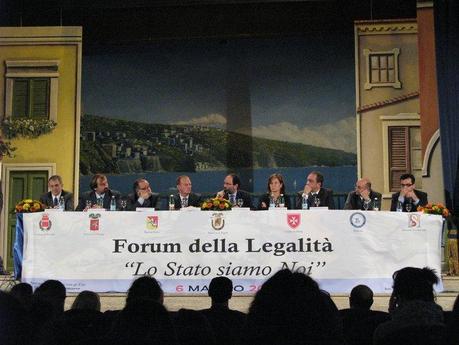 Antonio Ingroia al Forum della Legalità di Sorrento. Firmato protocollo di intesa tra il Comune di Sorrento e la Provincia di Perugia.