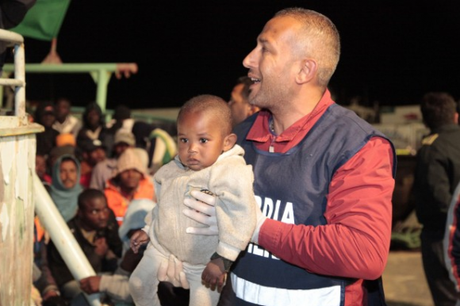 Grazie Lampedusa: orgoglioso di essere italiano.