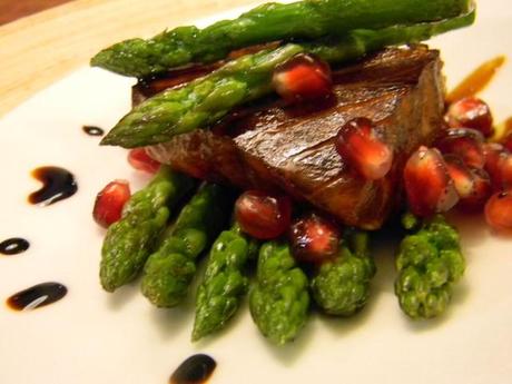 Salmone Teriyaki con Asparagi e Melograno