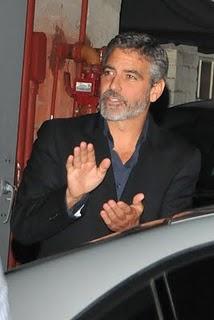 Clooney festeggia mezzo secolo. Canalis da Mr Chow gli prenota un tavolo