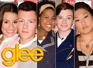 Glee: very normal & pretty people