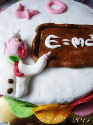 Torta di compleanno al gianduia con copertura in PdZ