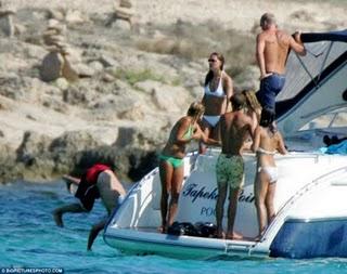 Pippa hot sullo yacht: la foto proibita di Ibiza
