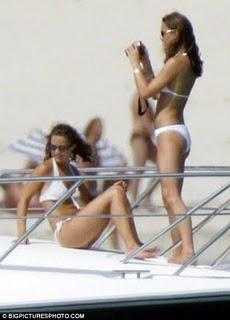 Pippa hot sullo yacht: la foto proibita di Ibiza