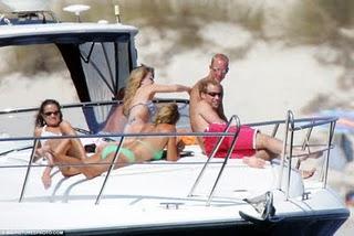 Pippa hot sullo yacht: la foto proibita di Ibiza