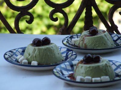 Panna cotta al tè verde Matcha