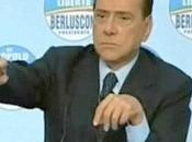 70enne picchiato perchè contesta Berlusconi!