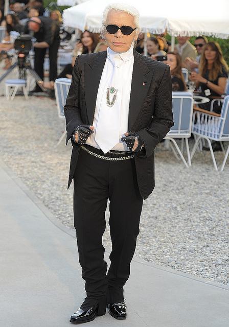 chanel_resort_2012_runway_074_183635689465