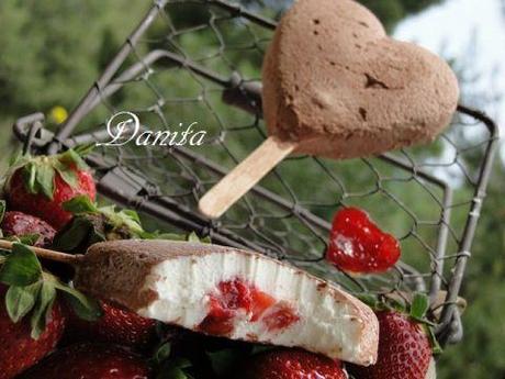 Cuori steccati allo yogurt ripieni di fragole!!!