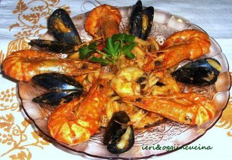 Strozzapreti con sugo di pesce
