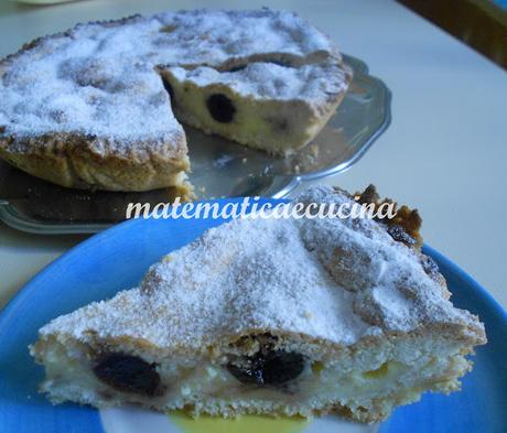 Torta Pasticciotto Napoletano- Torta di Pasta frolla ripiena di crema e amarene Torta Pasticciotto Napoletano- Torta di Pasta frolla ripiena di crema e amarene