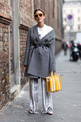 La Moda così distrattamente Imperfetta La Moda così distrattamente Imperfetta