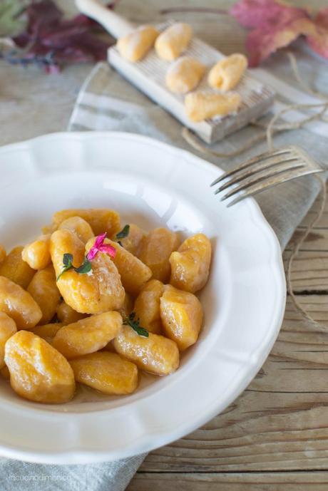 GNOCCHI DI ZUCCA,BURRO E SALVIA GNOCCHI DI ZUCCA,BURRO E SALVIA