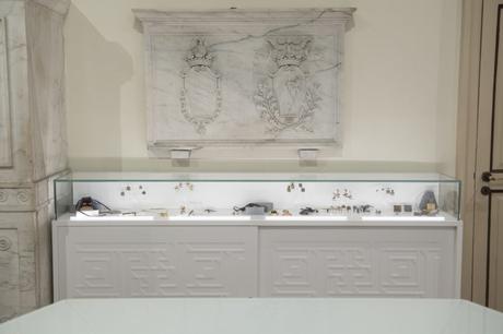 TRADIZIONE E INNOVAZONE SI CONIUGANO NEL NUOVO BOOKSHOP DEL MUSEO CAPPELLA SANSEVERO DI NAPOLI Bookshop Cappella Sansevero 4