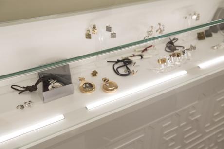 TRADIZIONE E INNOVAZONE SI CONIUGANO NEL NUOVO BOOKSHOP DEL MUSEO CAPPELLA SANSEVERO DI NAPOLI Bookshop Cappella Sansevero 5