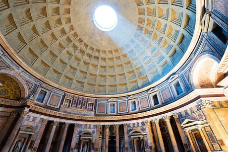 Italo ti porta in tour cinematografico a Roma cupola a cassettoni pantheon