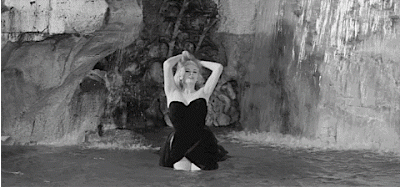 Italo ti porta in tour cinematografico a Roma anita ekberg fontana di trevi marcello come here