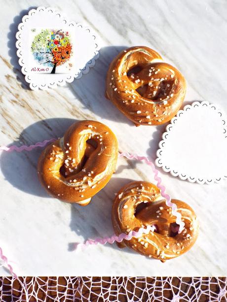 Bretzel con lievito madre Bretzel con lievito madre