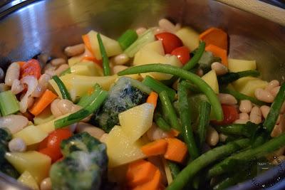 Minestrone di verdura Minestrone di verdura