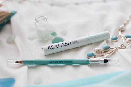 Ciglia più lunghe e più forti con Realash di Orphica! Ciglia più lunghe e più forti con Realash di Orphica!