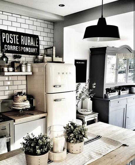 Stile scandinavo per una bella casa londinese L'immagine può contenere: spazio al chiuso