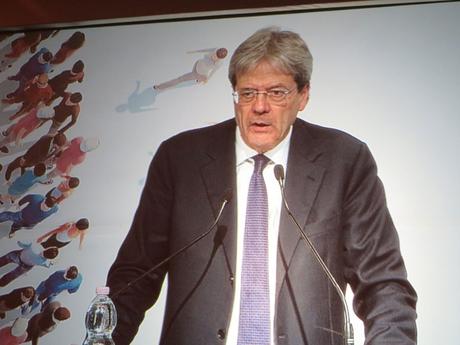 Gentiloni a Cagliari: il precariato offende la dignità dei lavoratori - BlogoSocial Gentiloni a Cagliari: il precariato offende la dignità dei lavoratori - BlogoSocial