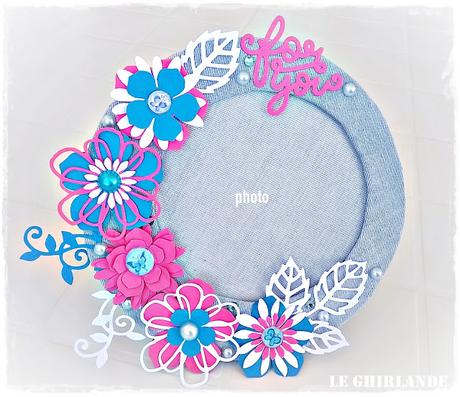 Cornice ghirlanda di fiori in tessuto jeans Cornice con fiori riciclo jeans
