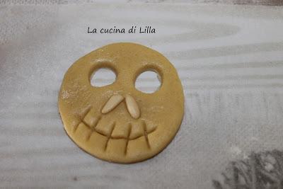 Halloween: Biscotti scheletro per Halloween Halloween: Biscotti scheletro per Halloween