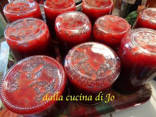 Confettura di mele cotogne nella slow-cooker Confettura di mele cotogne nella slow-cooker