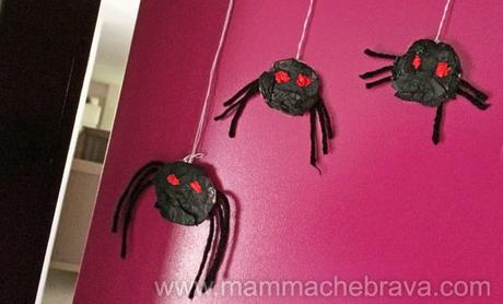 Ragnetti mostruosi facili e veloci da realizzare ragnetti halloween