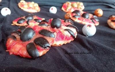 Pizzette di Halloween Pizzette di Halloween