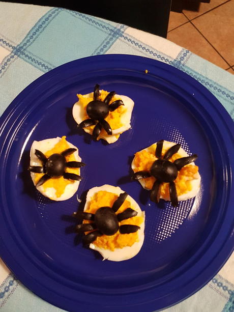 Homemade Halloween party 12