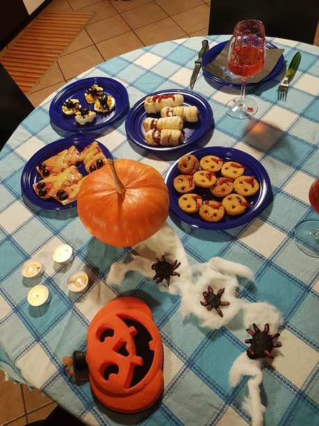 Homemade Halloween party 11