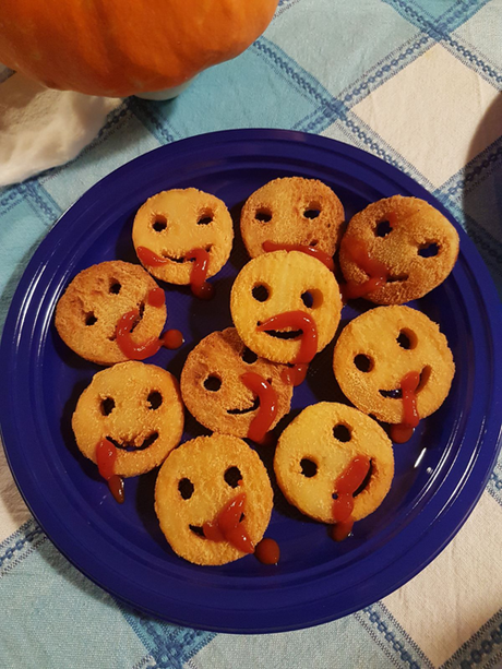 Homemade Halloween party 10