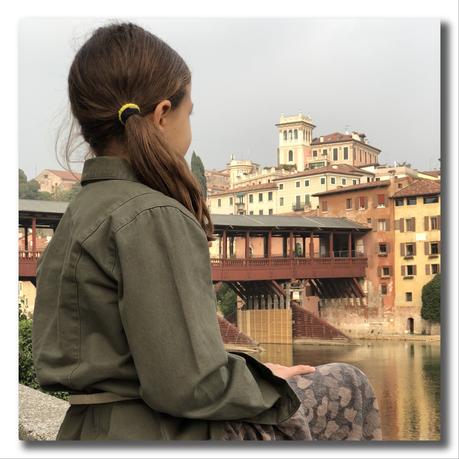 Camouflage, stelle e cuori: la gonna lunga che farà innamorare tutte le bambine. Camouflage, stelle e cuori: la gonna lunga che farà innamorare tutte le bambine.